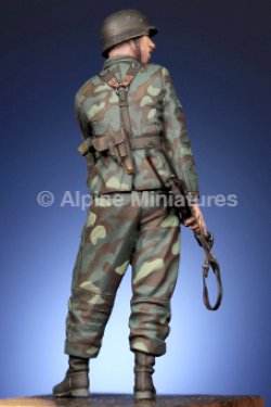 画像14: Alpine Miniatures[AM35280]1/35 WWII ドイツ武装親衛隊 士官＆ドライバーセットHJ