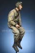 画像10: Alpine Miniatures[AM35285]1/35 WWII 米陸軍マフラー姿の戦車長＃2