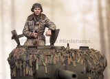 Alpine Miniatures[AM35296]1/35 WWII イギリス陸軍戦車長＃1 マイクを持つ戦車長