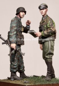 画像1: Alpine Miniatures[AM35301]1/35 WWII ドイツ武装親衛隊 擲弾兵士官セット(2体セット) (1)