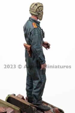 画像9: Alpine Miniatures[AM35307]1/35 WWII 露 ソビエト軍戦車兵 士官＃2