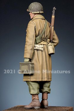 画像6: Alpine Miniatures[AM35294]1/35 WWIIアメリカ陸軍 予備弾薬箱を運ぶ射撃助手 冬