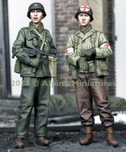 画像1: Alpine Miniatures[AM35314]1/35 WWII アメリカ陸軍歩兵 歩兵と衛生兵(2体セット)