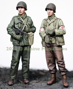 画像2: Alpine Miniatures[AM35314]1/35 WWII アメリカ陸軍歩兵 歩兵と衛生兵(2体セット)