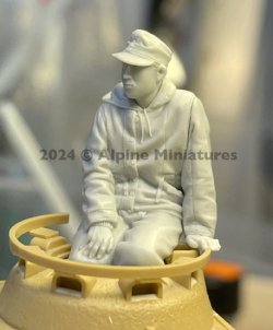 画像13: Alpine Miniatures[AM35316]1/35 WWII ドイツ ハッチに腰掛ける戦車兵