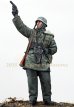 画像1: Alpine Miniatures[AM35324]1/35 WWII ドイツ武装親衛隊 信号拳銃を撃つ装甲擲弾兵 (1)