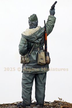 画像8: Alpine Miniatures[AM35324]1/35 WWII ドイツ武装親衛隊 信号拳銃を撃つ装甲擲弾兵