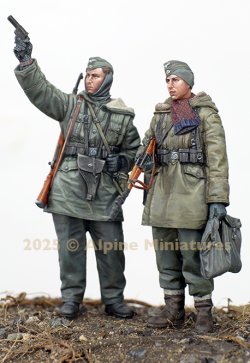 画像4: Alpine Miniatures[AM35326]1/35 WWII ドイツ武装親衛隊 装甲擲弾兵 ハリコフ攻防戦セット(2体入)