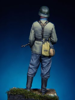 画像7: Alpine Miniatures[AM70246]フィギュアカラーシリーズ 1/35 WWIIドイツ国防軍伍長(アルパインおまけ付）