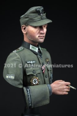 画像9: Alpine Miniatures[AMB005]1/16 WWII 独 胸像「グロスドイッチュラント師団」大尉