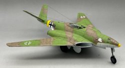 画像2: アミュージングホビー[AMH48A004]1/48 ドイツ Me262 HGIII 「V字尾翼」