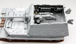 画像2: アミュージングホビー[VICAMU35A057]1/35 ドイツ重駆逐戦車エレファント　後部ハッチ改修タイプ (フルインテリア)