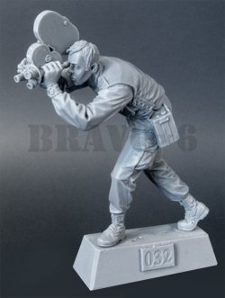 画像2: Bravo6[B6-35032]1/35 従軍カメラマン ベトナム'68