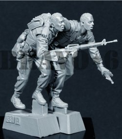 画像2: Bravo6[B6-35038]1/35 米海兵隊(10)”戦友の肩を借りて” テト攻勢'68(2体セット)