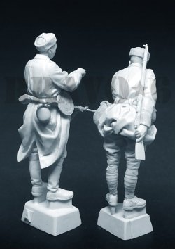 画像3: Bravo6[B6-35145]1/35 WWII露/ソ チェルノーゼム＃2 タバコを吸う2人の赤軍兵士