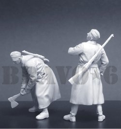 画像3: Bravo6[B6-35153]1/35 WWII 露/ソ チェルノーゼム＃3 オノを持つ2人の赤軍工兵(1)