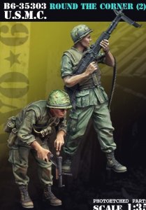 画像1: Bravo6[B6-35303]1/35 ベトナム 米海兵隊「曲がり角の先に」(2)(2体セット) (1)