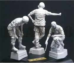 画像3: Bravo6[B6-35308]1/35 ベトナム戦争 米陸軍「打合せ中」US戦車乗組員セット