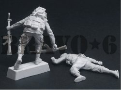 画像3: Bravo6[B6-35310]1/35 ベトナム戦争 米海兵隊「曲がり角の先に」(4) 武装解除する海兵隊員