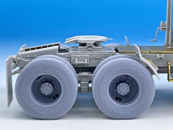 画像5: BSK Model[BSKW35003]1/35 現用 アメリカ M915トラクタートラック&トレーラー用自重変形タイヤ(トランペッター用)