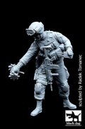 BLACK DOG[F35075]1/35現用米 特殊部隊兵士/w 偵察ロボットXT #1