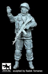 BLACK DOG[F35100]1/35クリミア2014 ロシア兵士「リトルグリーンマン」#1