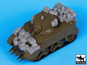 画像1: BLACK DOG[T35056]1/35WWII米 M5A1軽戦車 アクセサリーセット (1)