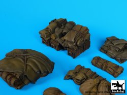 画像2: BLACK DOG[T35143]1/35 汎用 テント&毛布セット3