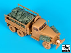 画像3: BLACK DOG[T35156]1/35 WWII米 GMC CCKW 車載品セット(ホビーボス用)