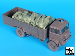 画像1: BLACK DOG[T35166]1/35 WWII英 ベッドフォードQLT 車載品セット(IBG用)