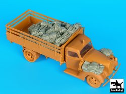 画像3: BLACK DOG[T35167]1/35 WWII独 フォードG917T 車載品セット(ICM用)