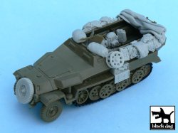 画像1: BLACK DOG[T48055]1/48 WWII独 Sd.kfz.251車載品セット(AFVクラブ48007用)