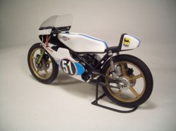 画像7: BrachModel[BM-VR01]1/12 モルビデリ125cc 1976ワールドチャンピオンマシン(ドライバー：ピエリ・パオロ・ビアンキ)