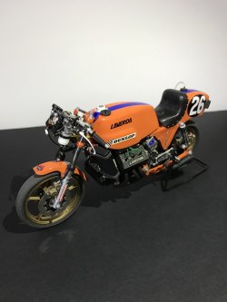 画像13: BrachModel[BM-VR16]1/12 ラヴェルダV6 1000cc