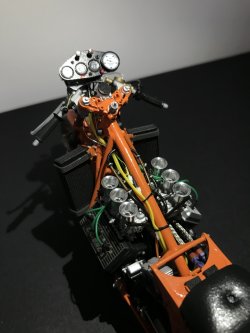 画像17: BrachModel[BM-VR16]1/12 ラヴェルダV6 1000cc