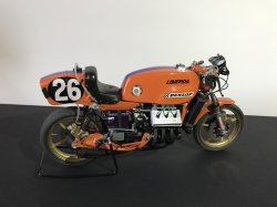 画像3: BrachModel[BM-VR16]1/12 ラヴェルダV6 1000cc