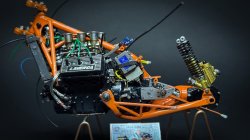 画像35: BrachModel[BM-VR16]1/12 ラヴェルダV6 1000cc