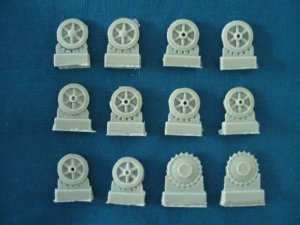 画像1: BrachModel[BM-027]Pzkpfw 1B Super detail set　wheels for Italeri/Zvezda kit (1)