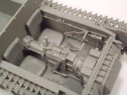 画像3: BrachModel[BM-129]1/35  WWII 独 Sd.kfz.135/1 ロレーヌシュレッパー自走砲 15cm sFH13/1 搭載自走砲「アフリカ軍団」(フルレジンキット)