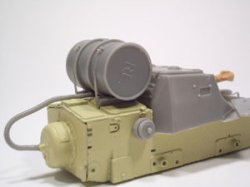 画像2: BrachModel[BM-067]セリエII火炎放射型コンバージョン　200リッター予備タンクタイプ　 (ブロンコ CV3/35火炎放射#35008用)
