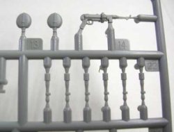 画像8: ブロンコ[CB35013] 1/35 独・Sd.kfz221軽偵察装甲車4x4機銃搭載タイプ