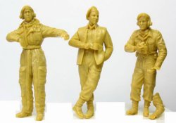 画像3: ブロンコ[Bro35098] 1/35 英・戦闘車両乗員6体ベレー帽スタイル他