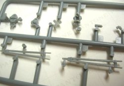 画像2: ブロンコ[Bro35140] 1/35 英従軍記者（カメラ+タイプライター）6体WW-II