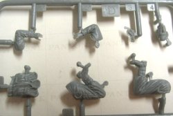 画像5: ブロンコ[Bro35140] 1/35 英従軍記者（カメラ+タイプライター）6体WW-II