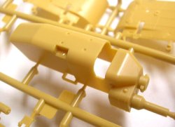 画像4: ブロンコ[Bro35143] 1/35 独・I号F型重装甲歩兵戦車