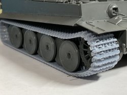 画像2: CHINO MODEL[CM-039C]1/35 ティーガーI用連結済み可動履帯(後期型)