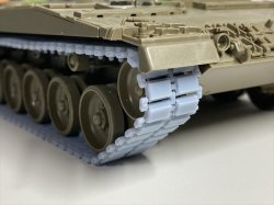 画像2: CHINO MODEL[CM-135]1/35 レオパルト2用連結済み可動履帯