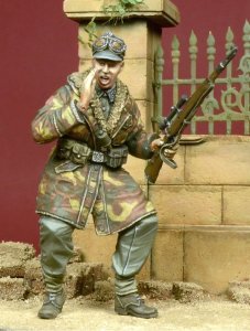 画像1: D-Day miniature studio[DD35050］ 1/35 WWII独 叫ぶ武装親衛隊将校(アノラック姿) (1)