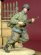 画像1: D-Day miniature studio[DD35051］ 1/35 WWII独 走る武装親衛隊擲弾兵(ソ連軍防寒ジャケット着用) (1)