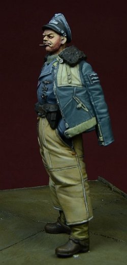 画像3: D-Day miniature studio[DD35074] 1/35 WWII独 空軍パイロット(冬季)1942-1945